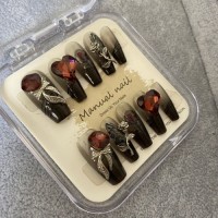 Black and red creativeartificial fingernails